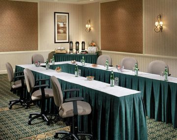 Doubletree Suites By Hilton Boston - Cambridge Exterior photo